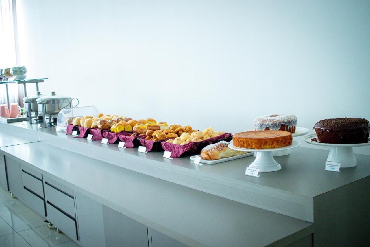 Hotel H2 Congonhas Congonhas  Ngoại thất bức ảnh A selection of cakes