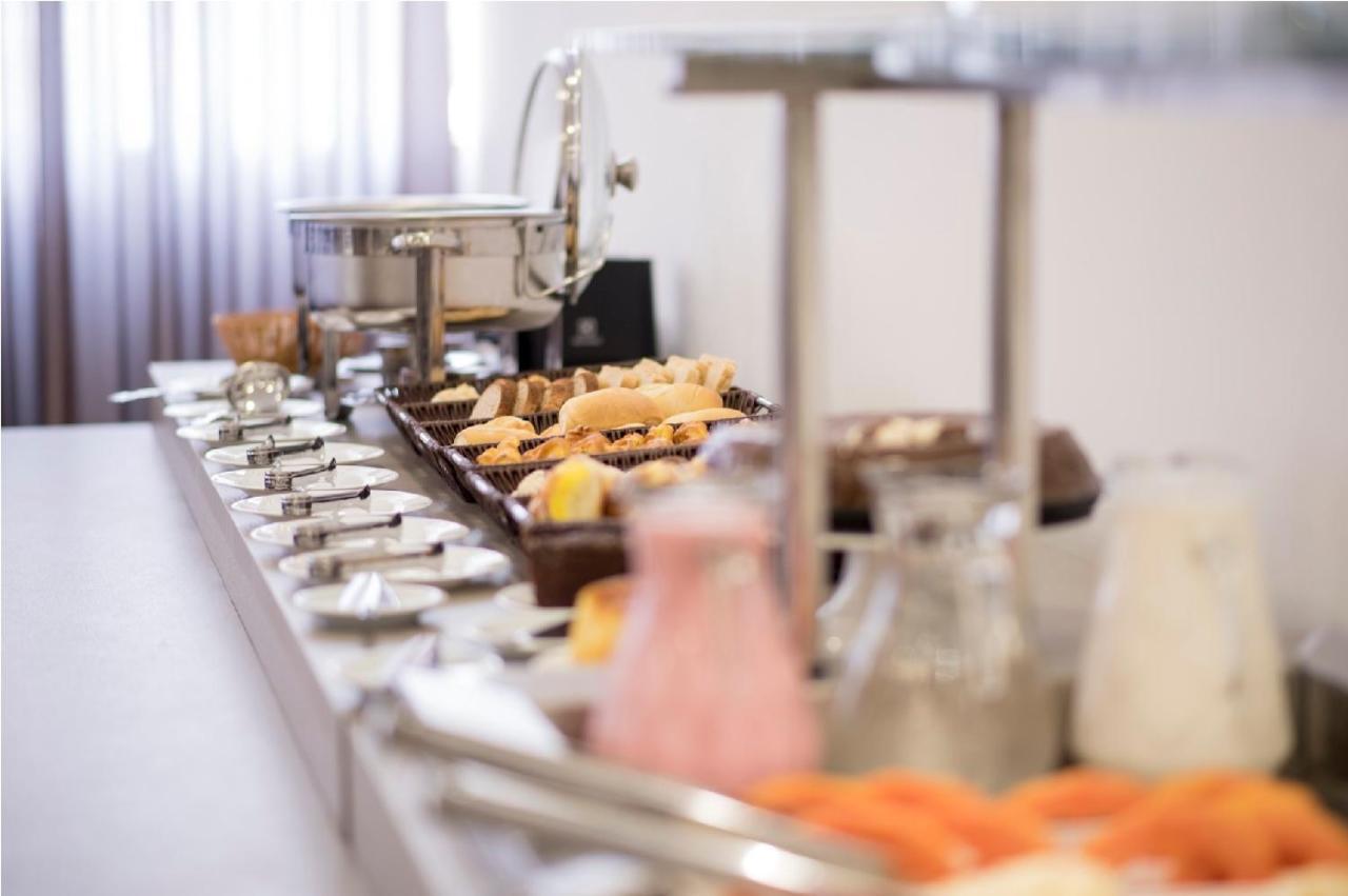 Hotel H2 Congonhas Congonhas  Ngoại thất bức ảnh A buffet